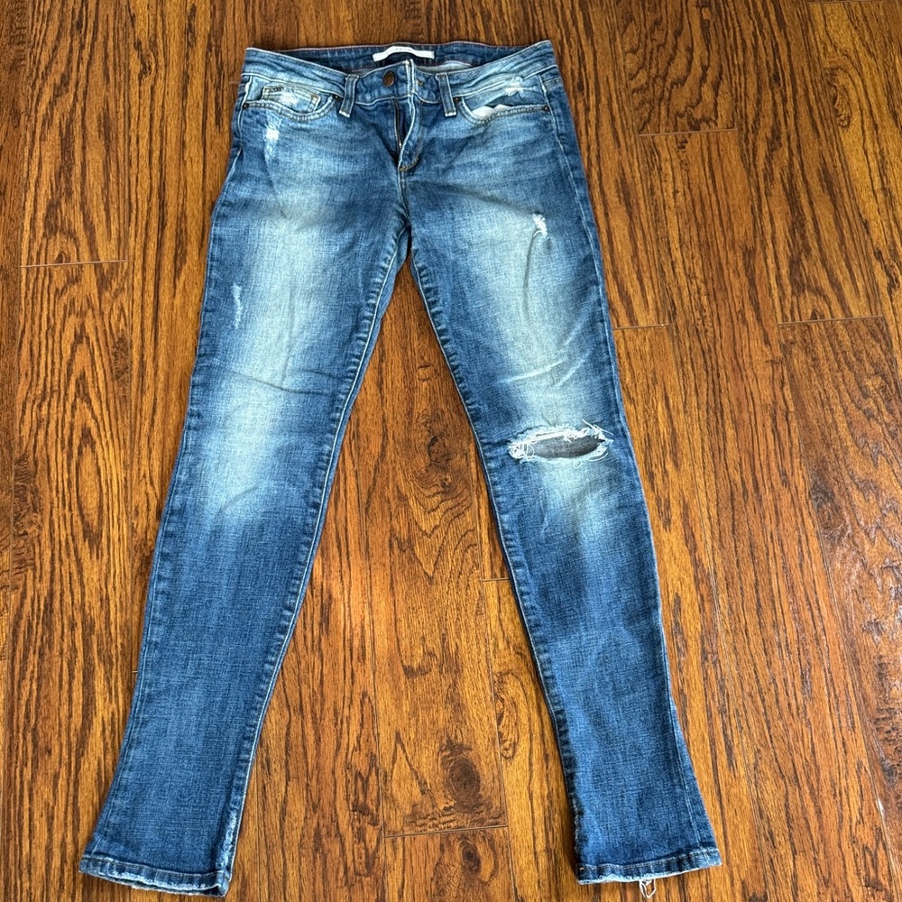 Joe's Jeans Classic Blue Denim. Chelsea fit